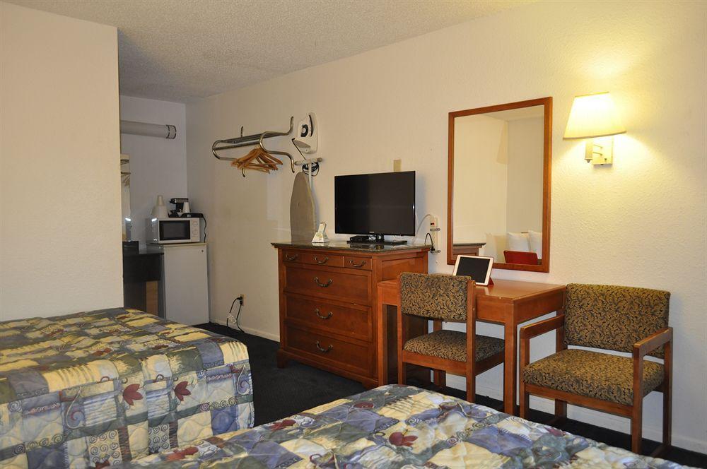Pacific Inn Motel เวนทูรา ภายนอก รูปภาพ