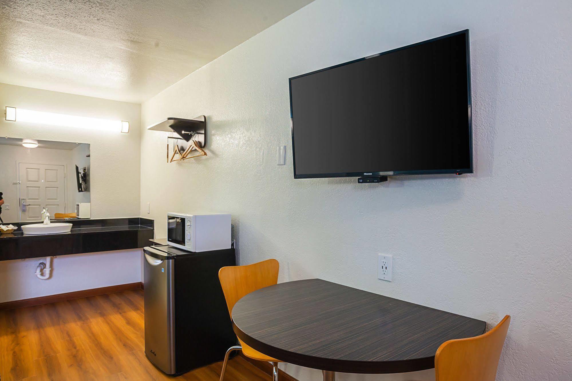 Pacific Inn Motel เวนทูรา ภายนอก รูปภาพ