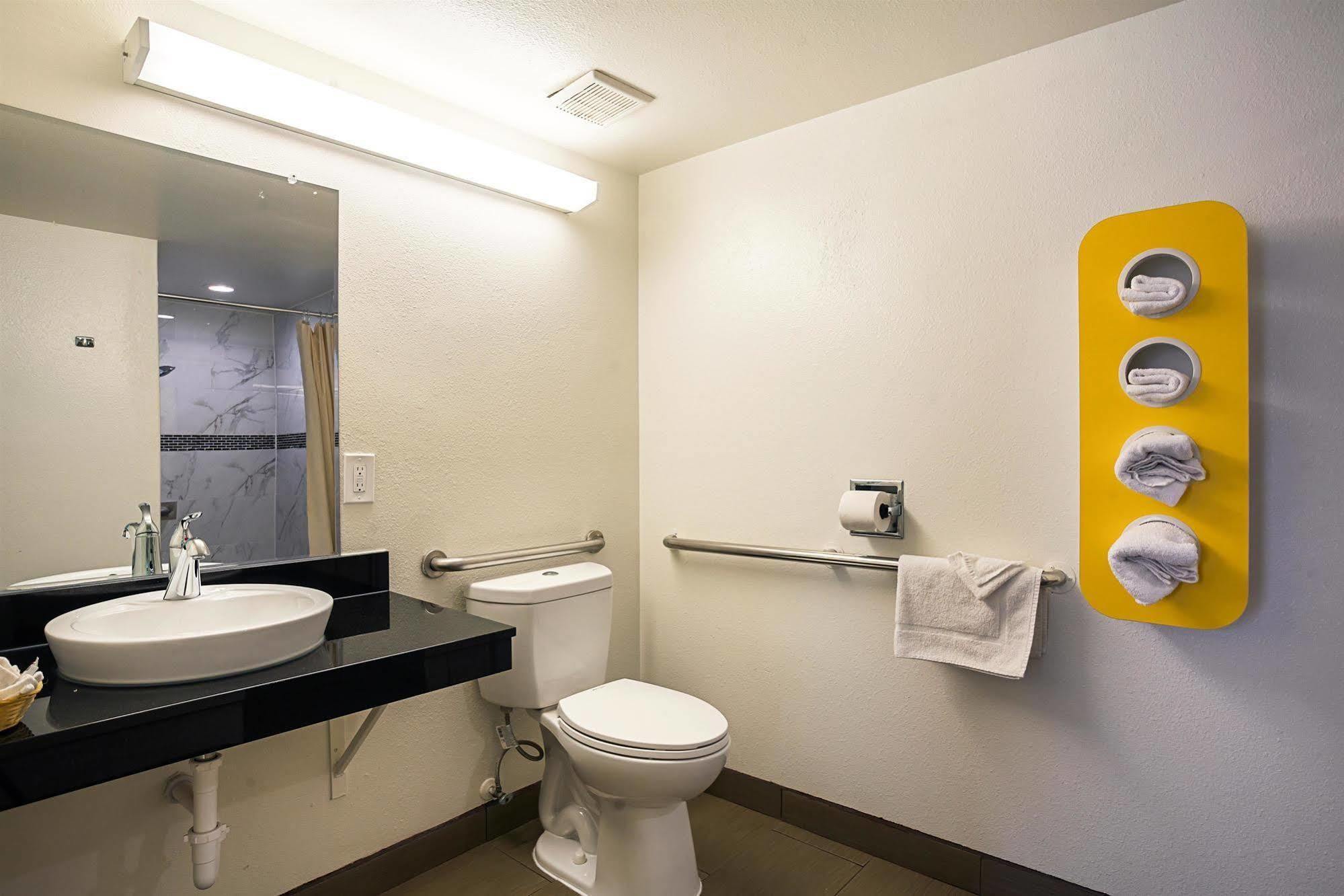 Pacific Inn Motel เวนทูรา ภายนอก รูปภาพ